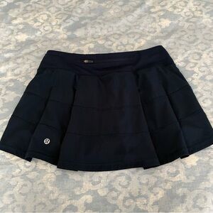 Lululemon navy tennis skirt size 4